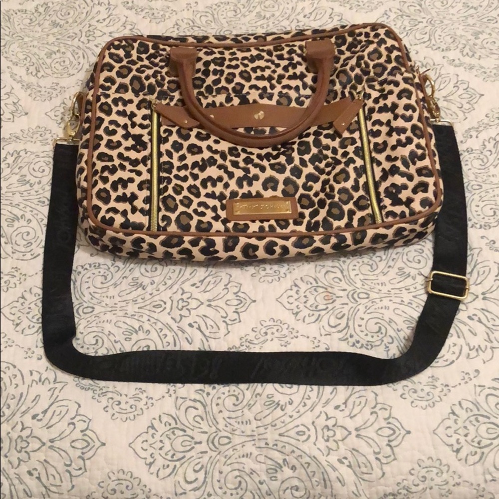 3/$20 BETSY JOHNSON LEOPARD PRINT LAPTOP BAG
